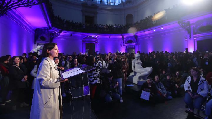 Asistentes en el acto central de Noche de Museos en el Museo Nacional de Bellas Artes