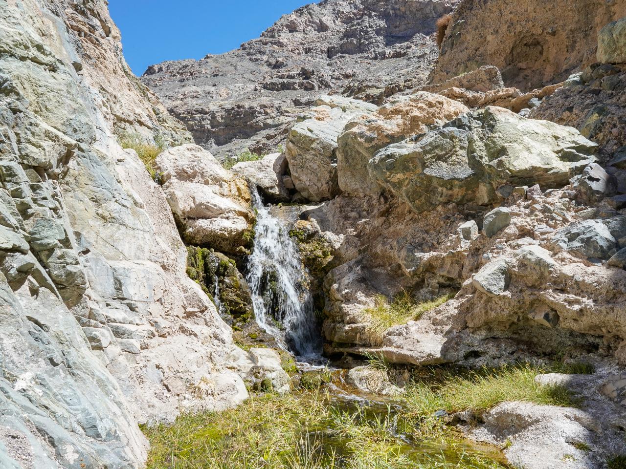 Salto de agua en las cercanías de Quebrada de Agua Dulce