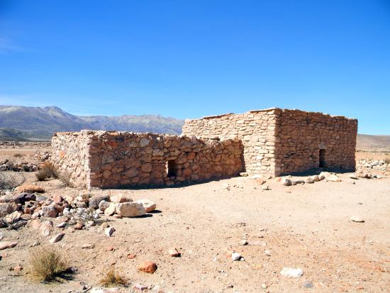 “Áreas restauradas del sitio Qolqas de Zapahuira, Ruta de la Sierra, Subtramo Putre - Zapahuira, Comuna de Putre, Región de Arica y Parinacota”